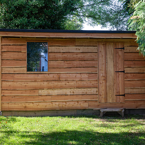 Ein Gartenhaus aus Holz - gefertigt von der Holzwerkstatt Käser.